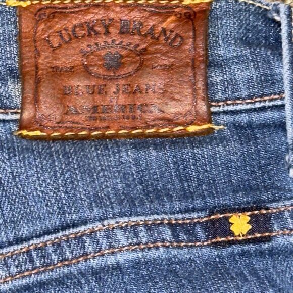 LUCKY 🍀 BRAND JEANS FOR WOMEN EASY RIDER IN SIZE 2 / 26 ZIPPERED CLOSURE - Picture 5 of 8